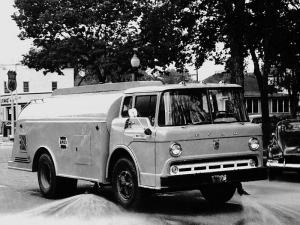 Ford C-600 Sweeper 1957 года